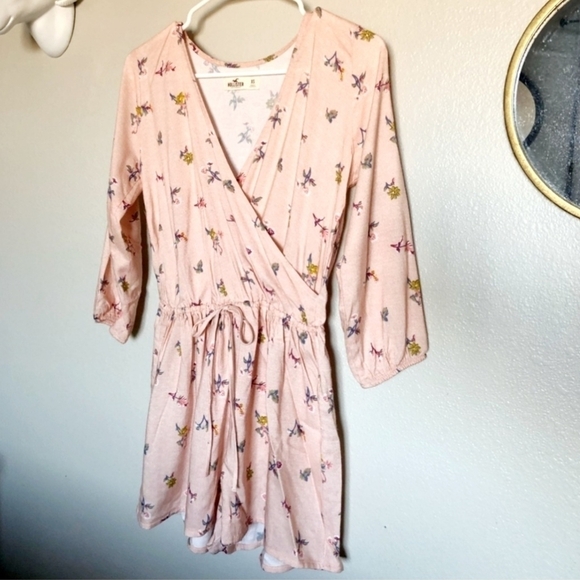 Hollister Light Pink Floral Romper Women's Small S V-Neck Wrap Tie Front Flowy - Picture 4 of 11